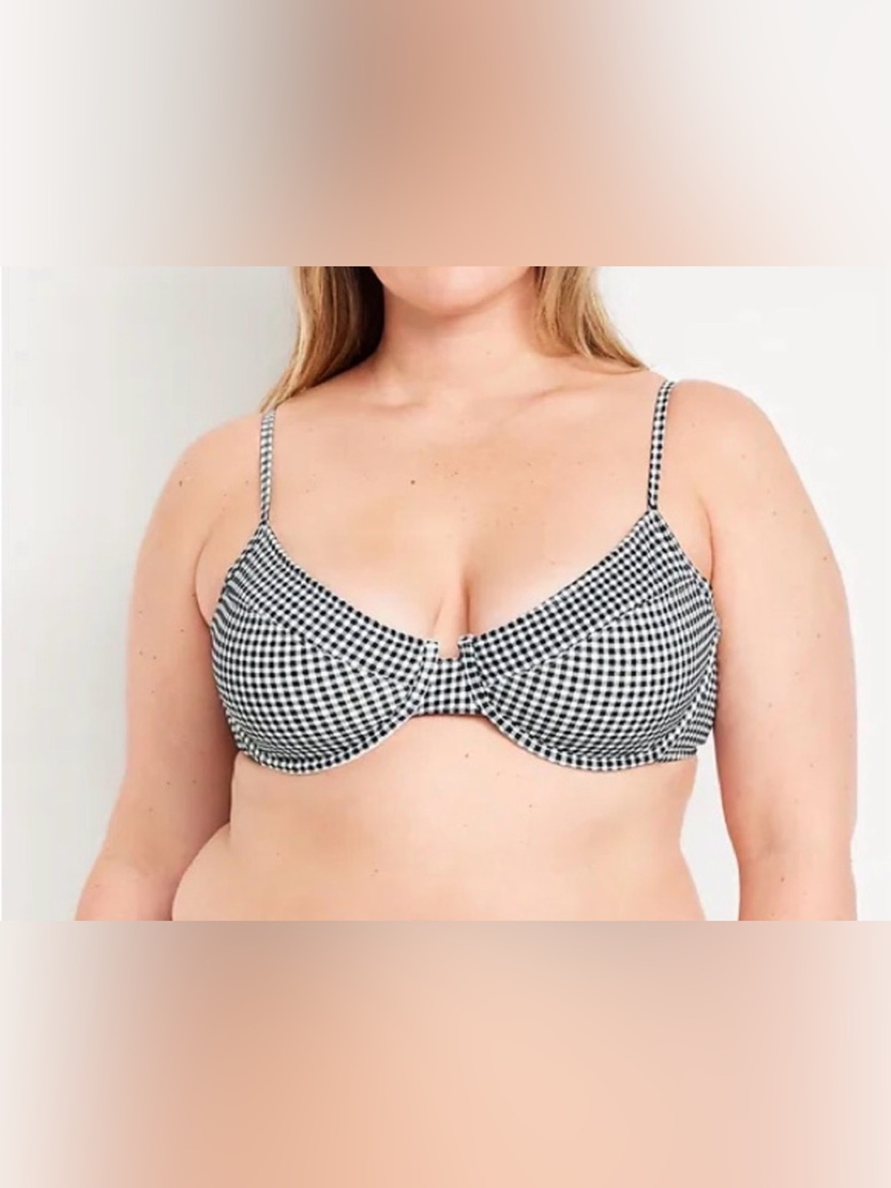 Old Navy Textured Underwire Balconette Swim Top